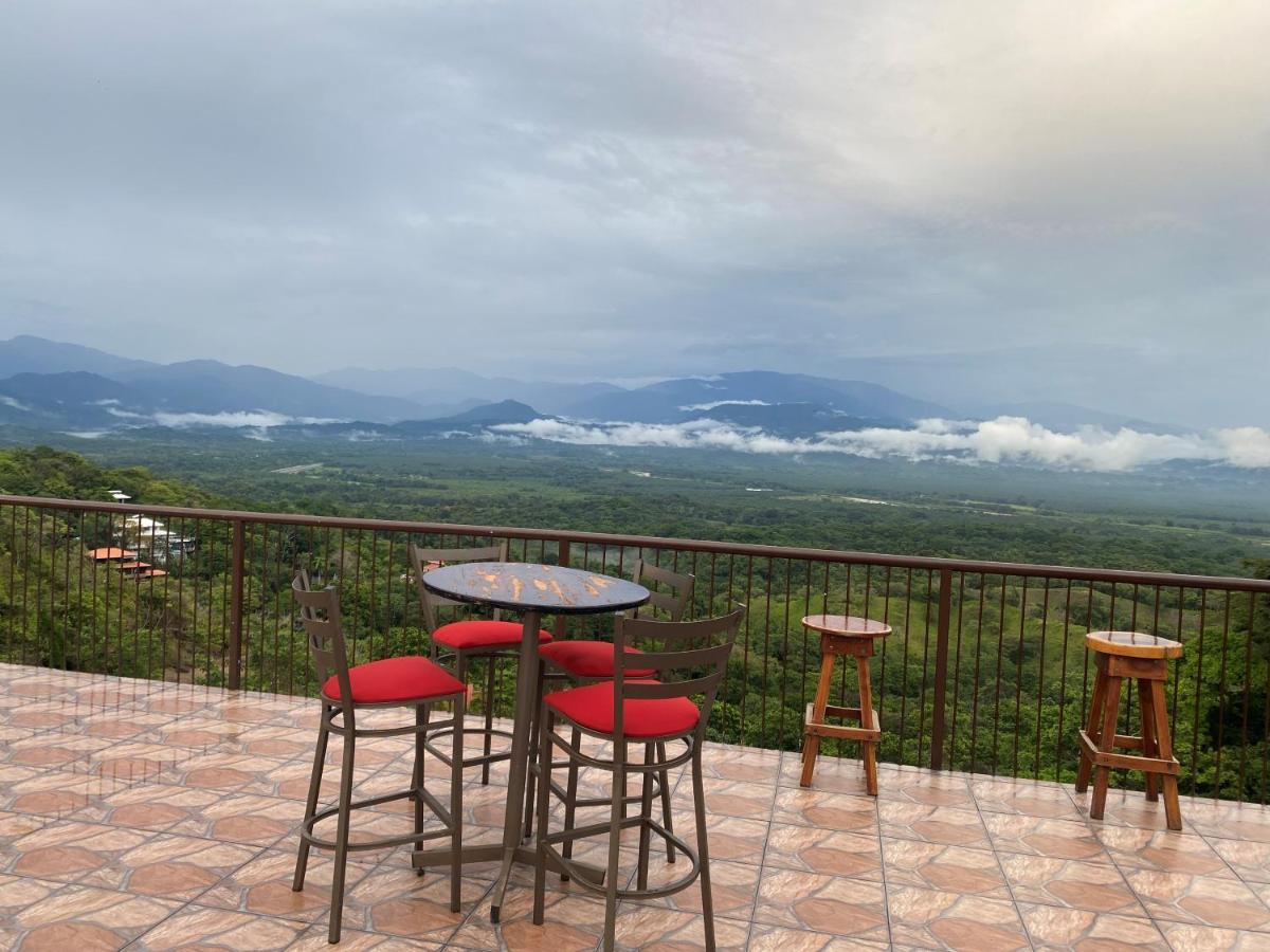 Mountain Top Park Hotel Quepos Zewnętrze zdjęcie